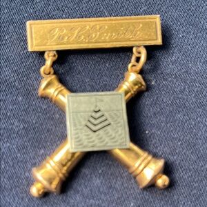 RARE ORIGINAL US ARMY 1903 COAST ARTILLERY 1st CLASS GUNNERS BADGE EXCELLENT